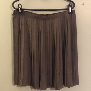 Max Studio Knee Length Olive Green Pleated Skirt